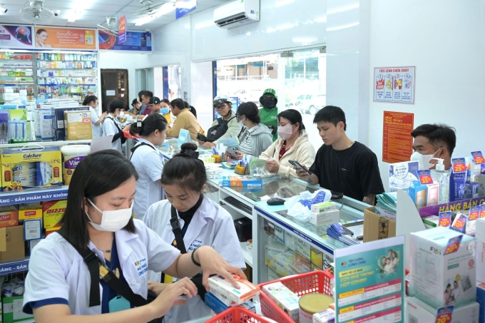 1-1776130401-8197-1776130900 Long Châu hợp tác các công ty dược đưa các giải pháp thế hệ mới trong điều trị bệnh nặng, bệnh hiếm về Việt Nam. Ảnh: Long Châu