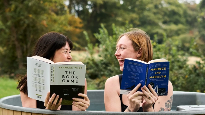 Những người tham gia kỳ nghỉ đọc sách mong muốn kết nối với những tâm hồn đồng điệu. Ảnh: Amber Rose Smith Photgraphy