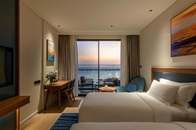 Resort triển khai nhiều chương trình ưu đãi nhân dịp khai trương. Ảnh: Charm Group