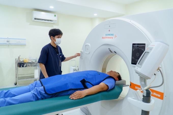 Việc ứng dụng công nghệ hiện đại giúp nâng cao độ chính xác trong chẩn đoán và hiệu quả điều trị tại Trung tâm Y khoa Phương Nam. Ảnh: Trung tâm Y khoa Phương Nam