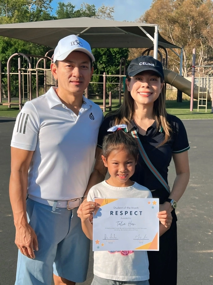 Thanh Thảo bên bạn đời và con gái. Ảnh: Nhân vật cung cấp