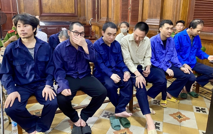 Các bị cáo trong đường dây ma túy tại tòa hôm nay. Ảnh: Hải Duyên