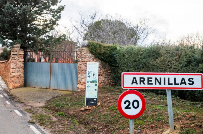 Ngôi làng 40 dân tuyển người đến ở miễn phí để thoát cảnh xóa sổ - 1