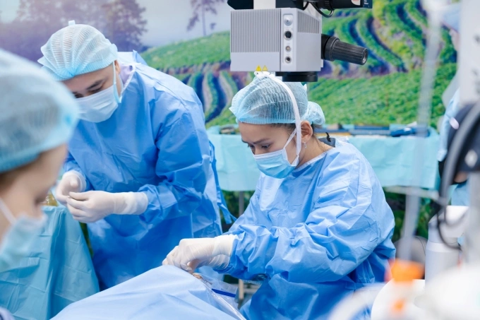 anh-2-thumb-ok-1775815745-2030-1775815911 Ca phẫu thuật khó, bác sĩ ứng dụng thiết bị mới để điều trị. Ảnh: Bệnh viện cung cấp