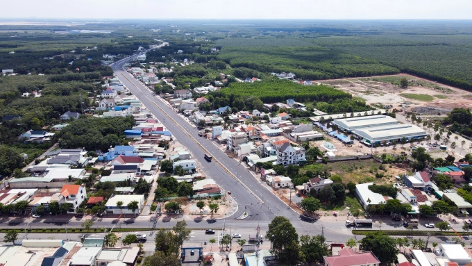 Đường ĐT 746 nối vào Vành đai 4 tại TP HCM . Ảnh: Phước Tuấn