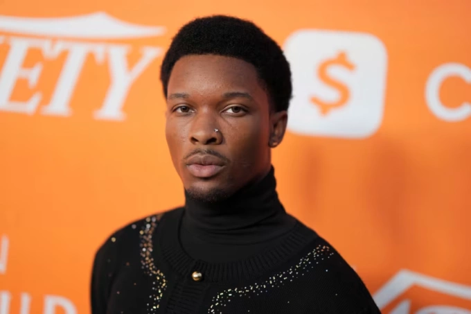 D4vd tại sự kiện Power of Young Hollywood của tạp chí Variety ở Los Angeles, ngày 8/8/2024. Ảnh:  Invision/AP