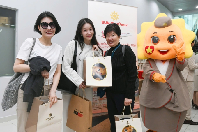 Hành khách từ Seoul đến Phú Quốc trên chuyến bay SPA. Ảnh: Sun PhuQuoc Airways