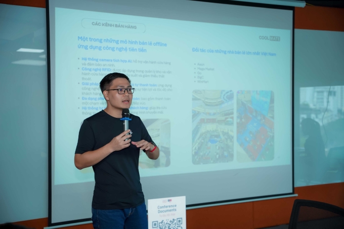 Ông Phạm Chí Nhu - CEO Coolmate chia sẻ về cơ hội cho doanh nghiệp Việt. Ảnh: Swinburne Vietnam