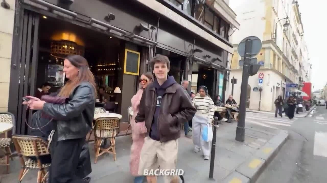 Cruz Beckham nói mong làm hòa với Brooklyn