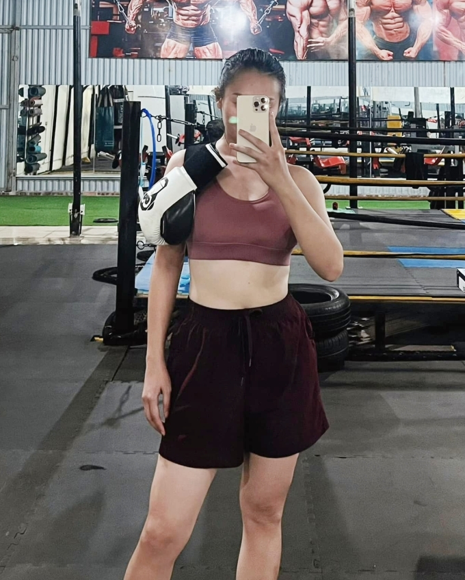 Đại úy Phương Thảo lựa chọn các bài tập gym để vừa có sức khỏe toàn diện, vừa có hình thể cân đối. Ảnh: Nhân vật cung cấp