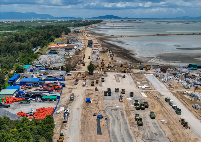 dji-20251003121515-0056-d-1228-1776140240 Một công trình đang xây dựng tại TP HCM. Ảnh: Quỳnh Trần