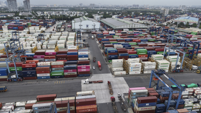 Container hàng hóa tại cảng Cát Lái, TP HCM, chiều 4/2. Ảnh:Thanh Tùng