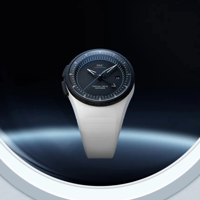 Pilot’s Venturer Vertical Drive ra đời nhân kỷ niệm 90 năm chiếc đồng hồ đầu tiên của IWC được thiết kế riêng cho phi công - Special Watch for Pilots. Ảnh: IWC Schaffhausen