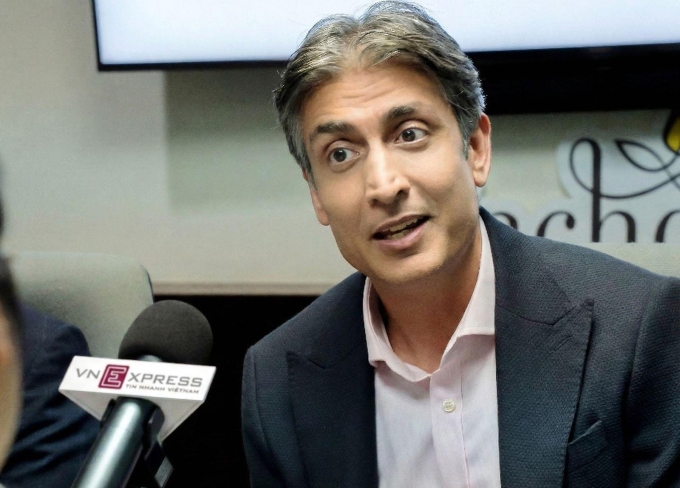 Ông Rishad Premji, Chủ tịch điều hành Wipro Limited, trong buổi trao đổi cùng phóng viên VnExpress. Ảnh: Wipro