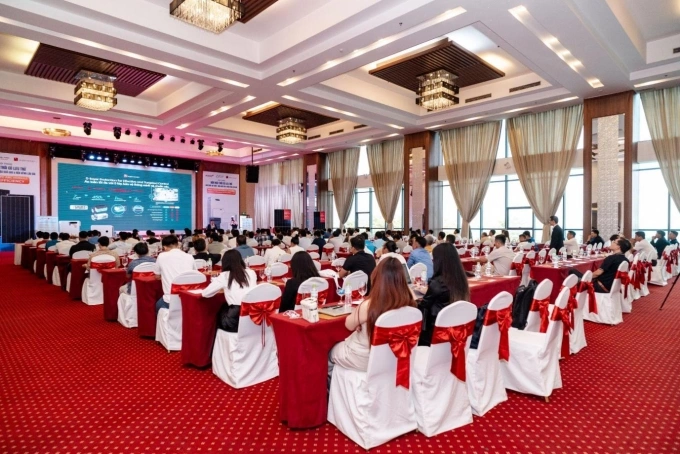 Sự kiện thu hút hơn 150 đối tác, doanh nghiệp cùng các đơn vị hoạt động trong lĩnh vực năng lượng tái tạo. Ảnh: Việt Nam Solar