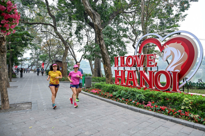 Hà Nội vào sáng mùng 1 Tết Bính Ngọ. Ảnh: Giang Huy