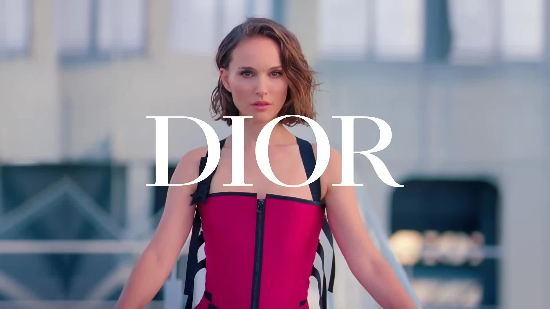 Natalie Portman trong quảng cáo của Dior