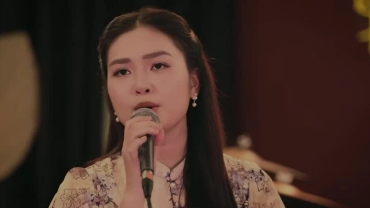 Thiện Nhân cùng Phương Anh hát "Tâm sự đời tôi"