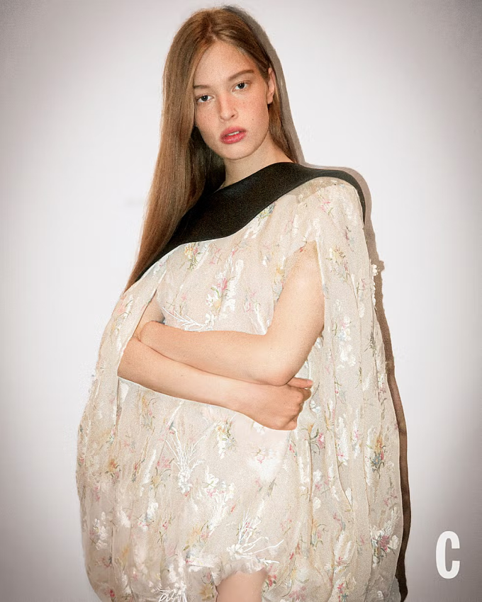 Người mẫu Vivian Wilson - con gái lớn của tỷ phú Elon Musk. Ảnh: Cosmopolitan