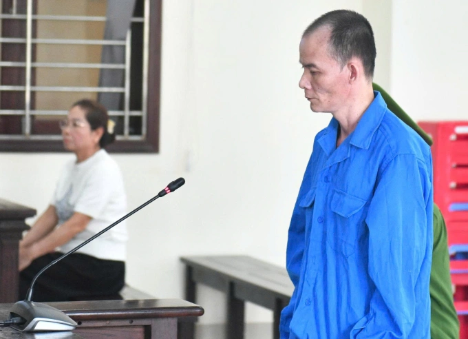 Nguyễn Công Khánh tại tòa. Ảnh: Hoàng Nam